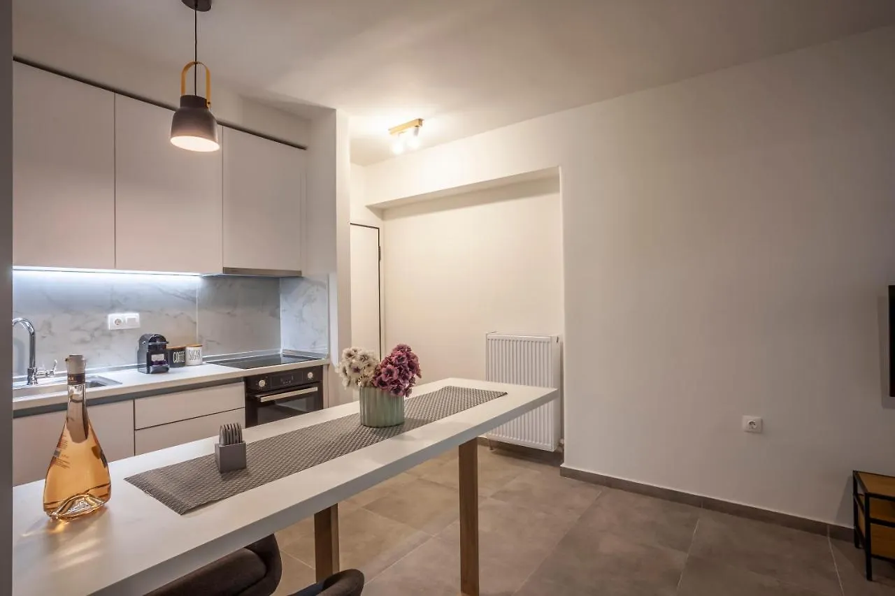 Simone By Socrates Junior Houses Θεσσαλονίκη